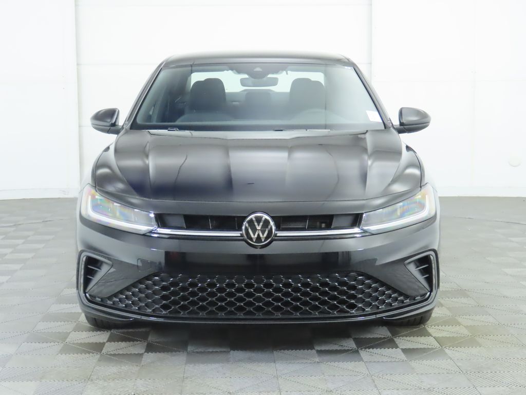 2025 Volkswagen Jetta 1.5T Sport photo 3