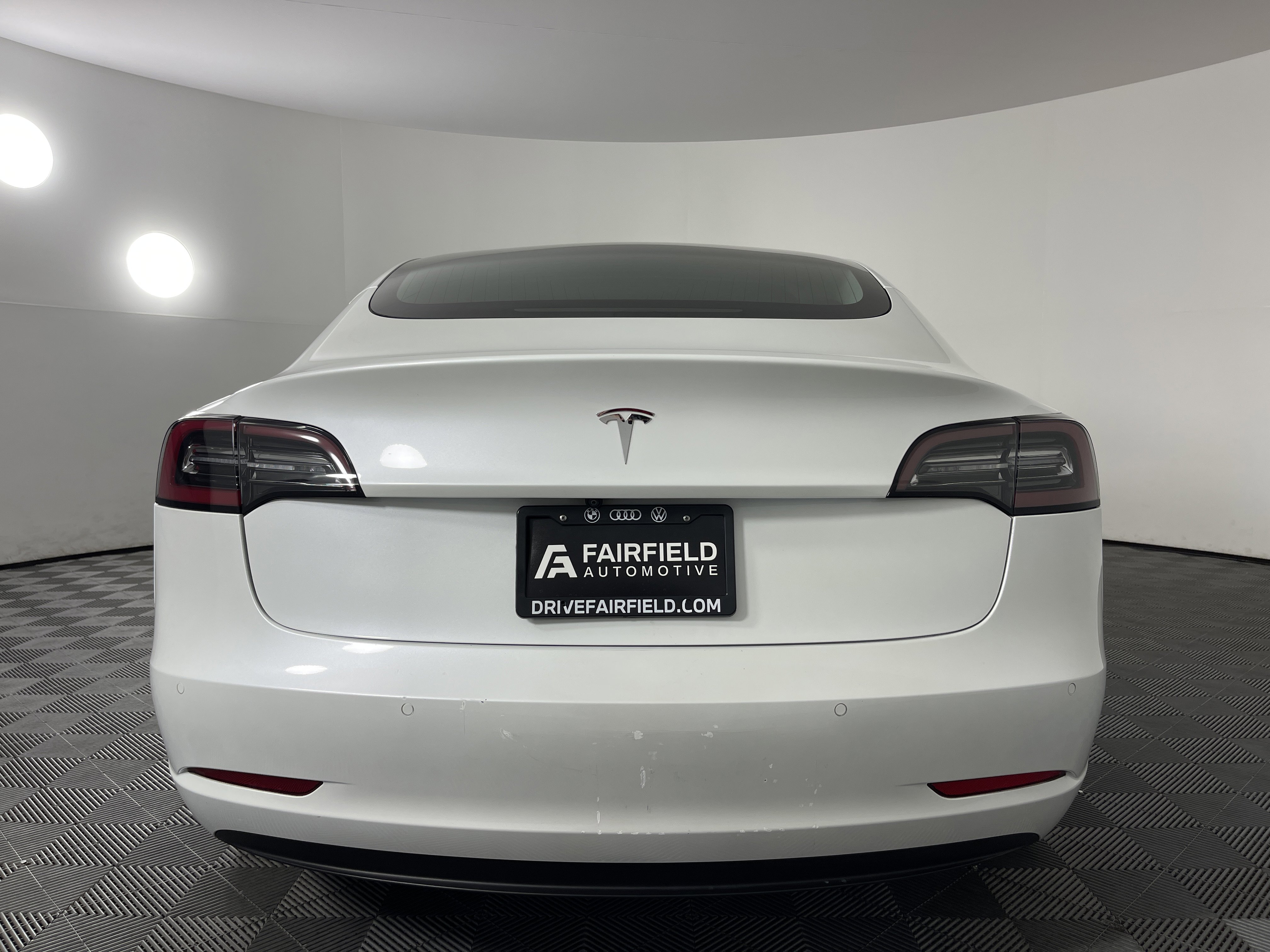 2020 Tesla Model 3 Standard Range photo 4