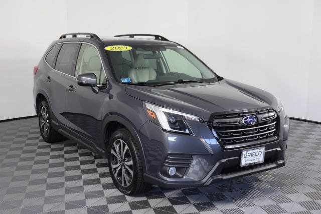 2023 Subaru Forester Limited's photo