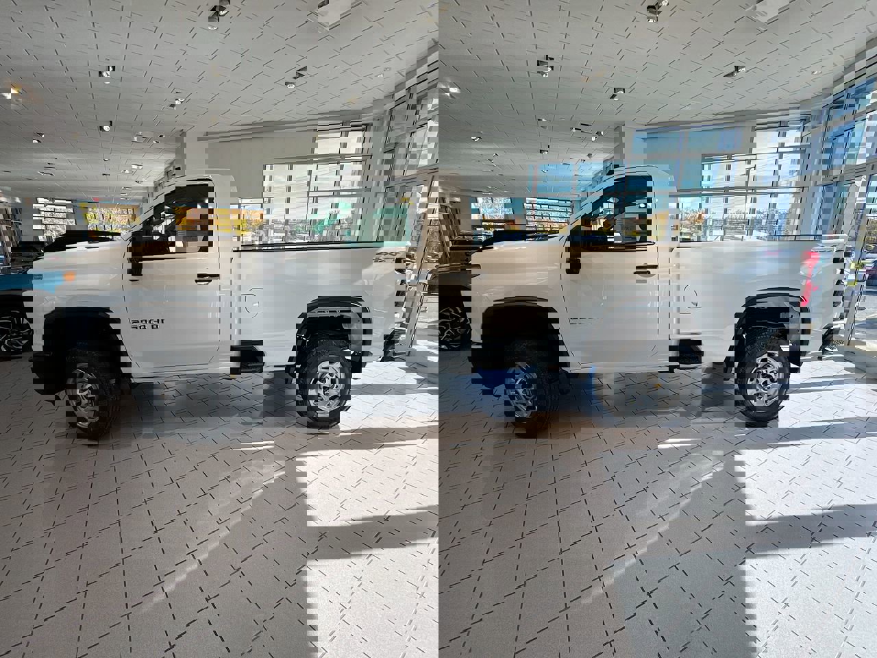 2025 Chevrolet Silverado 2500HD photo 3