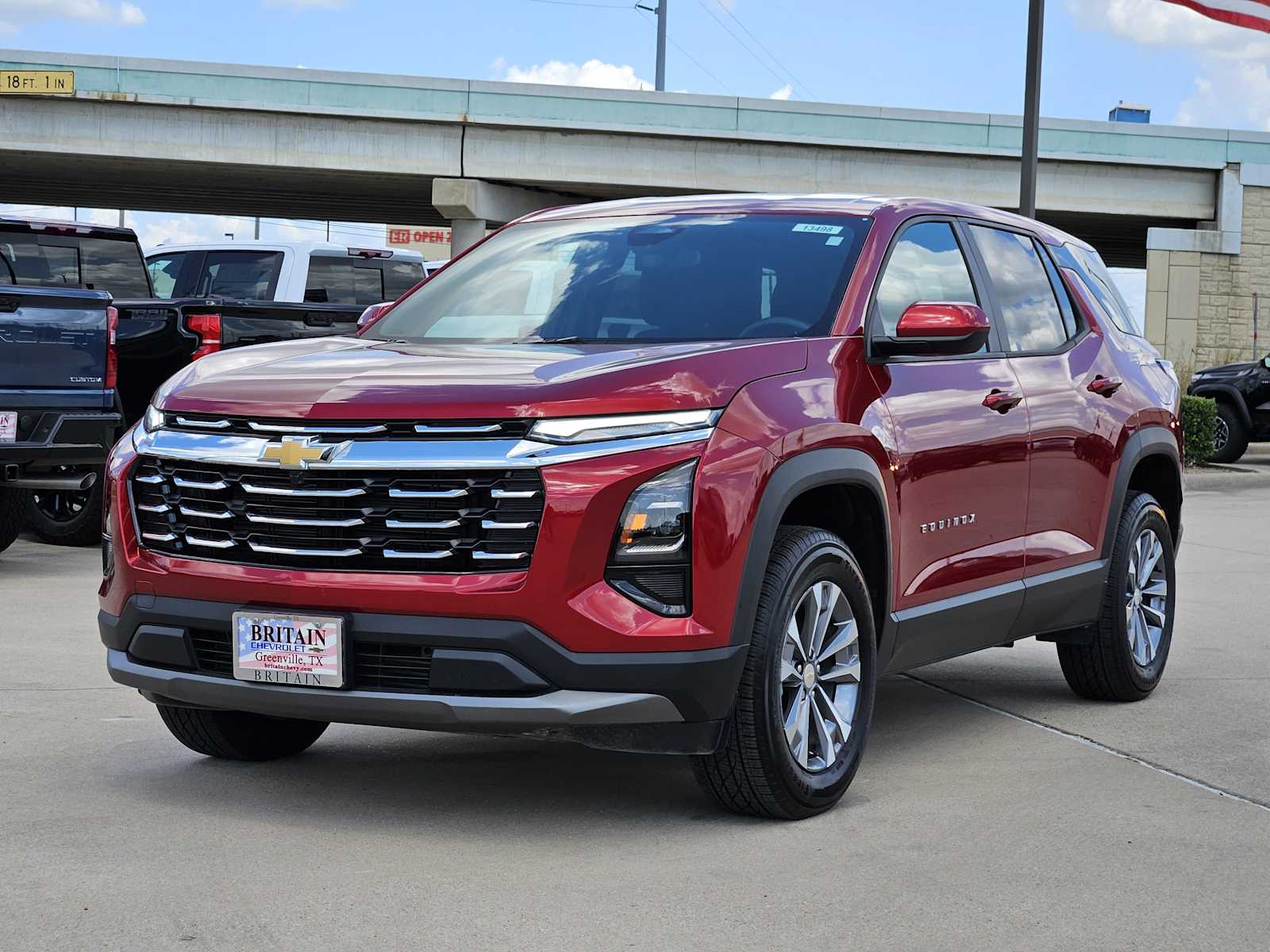 2025 Chevrolet Equinox LT photo 2