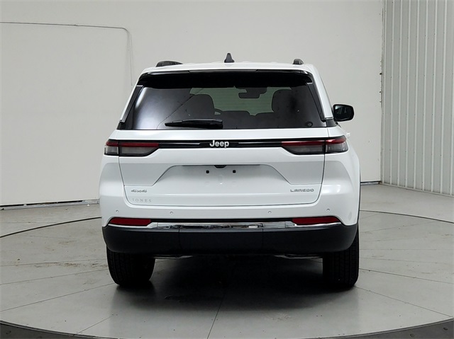 2025 Jeep Grand Cherokee Laredo X photo 4
