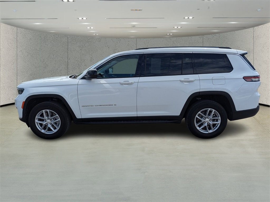 2023 Jeep Grand Cherokee Laredo photo 5