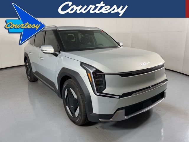 2026 Kia EV9 Wind's photo