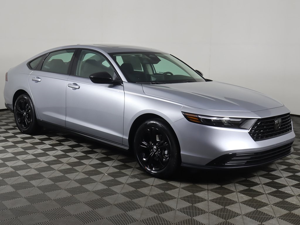 2025 Honda Accord SE photo 2