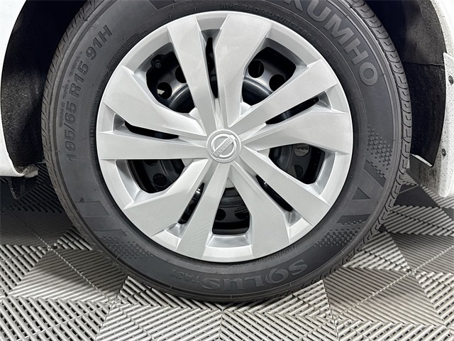 2025 Nissan Versa S photo 4