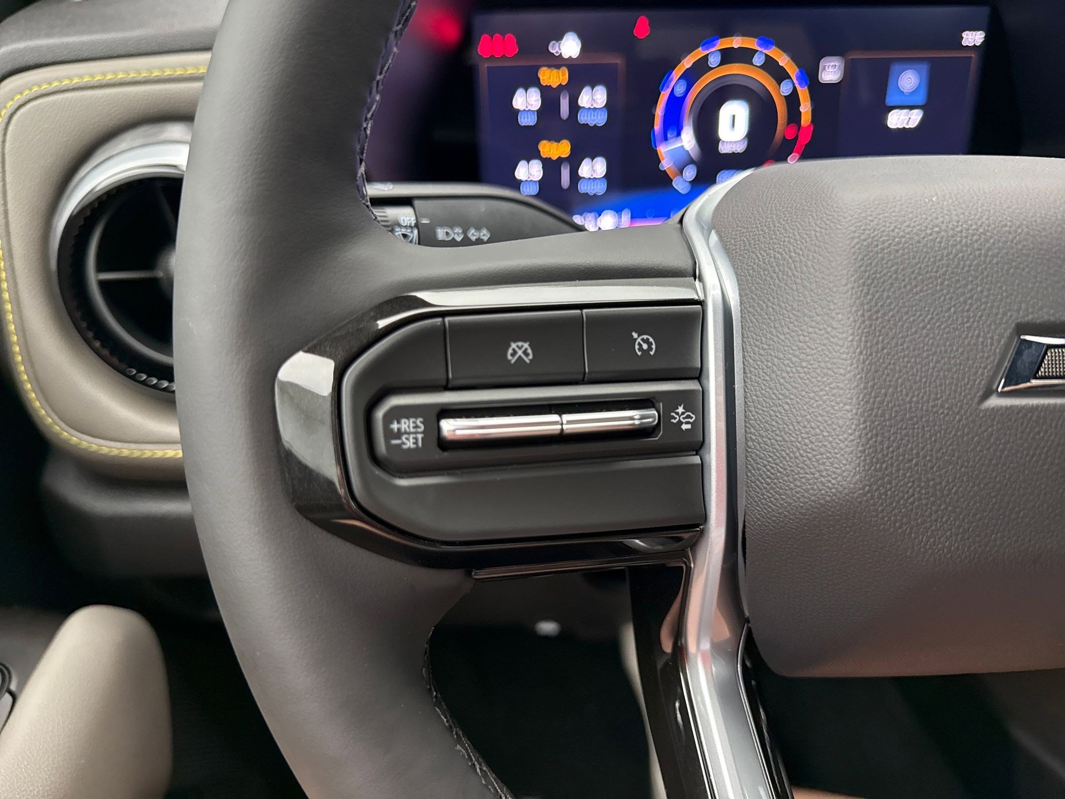 2026 Chevrolet Colorado ZR2 photo 16