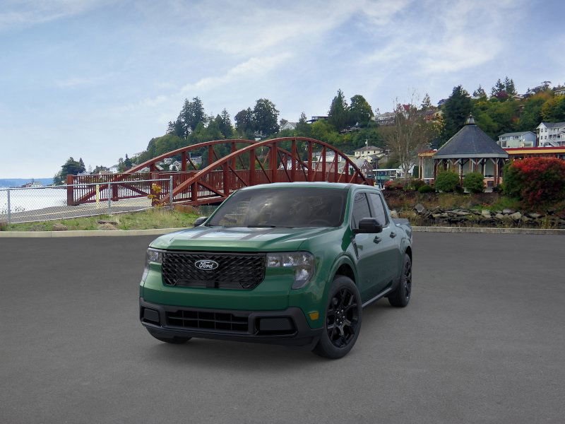 2025 Ford Maverick XLT photo 2