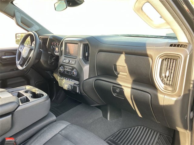 2023 Chevrolet Silverado 1500 Custom photo 18