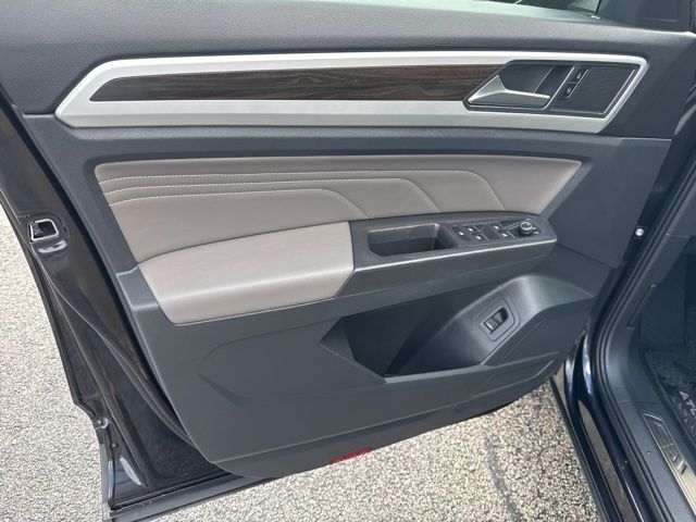 2023 Volkswagen Atlas SE Technology photo 23