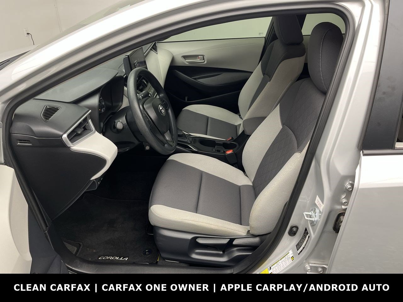 2024 Toyota Corolla LE photo 3