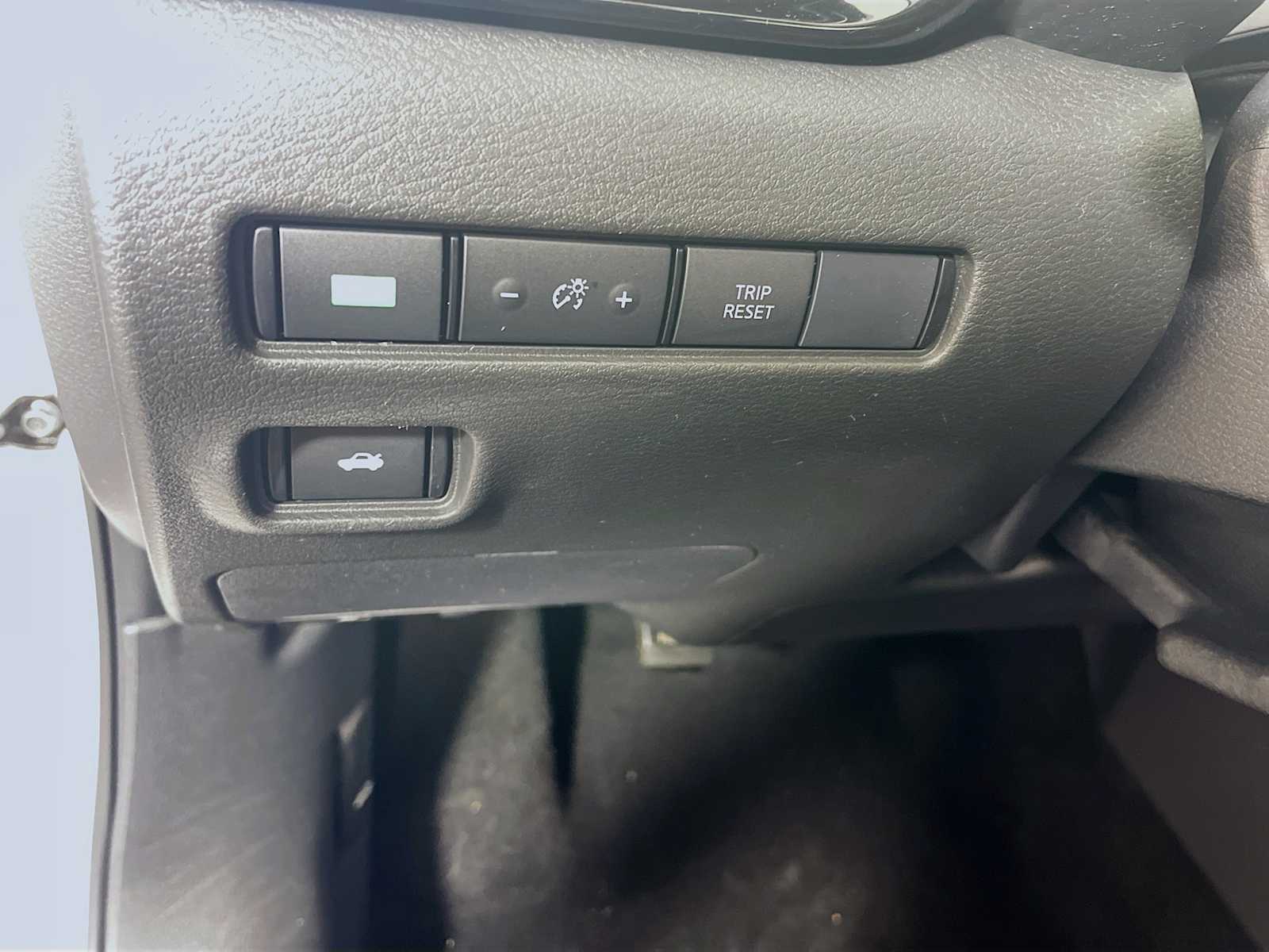 2022 Nissan Sentra SR photo 7