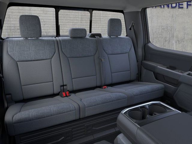 2025 Ford F-150 XLT photo 9