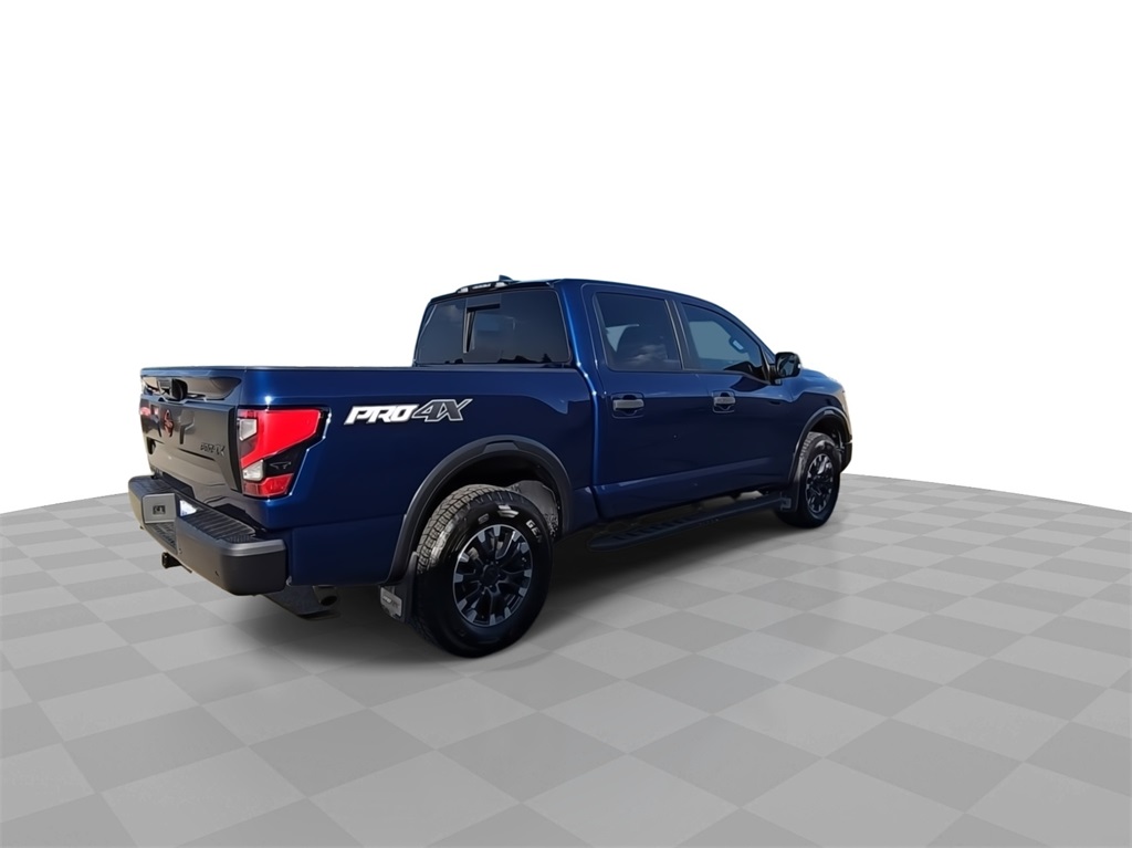 2023 Nissan Titan PRO-4X photo 8