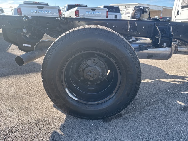 2025 Ram 3500 Tradesman photo 10