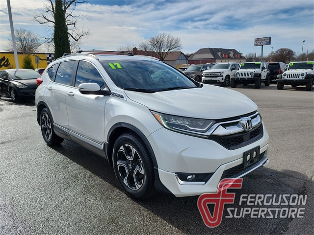 2017 Honda CR-V Touring's photo