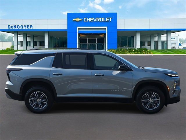 2026 Chevrolet Traverse photo 4