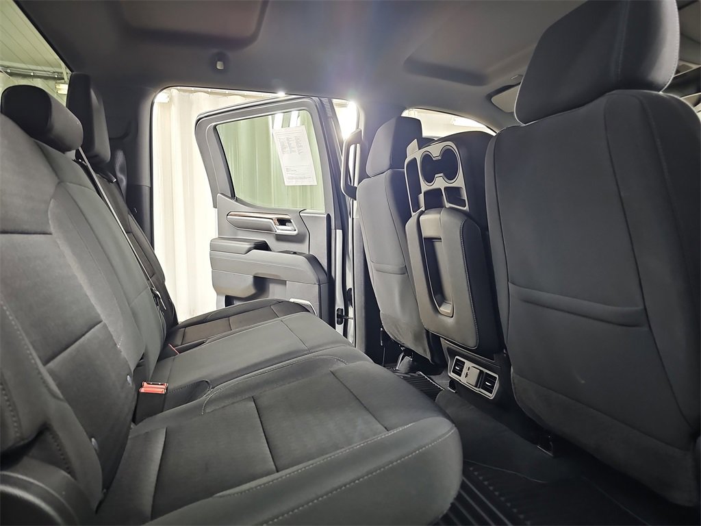 2022 Chevrolet Silverado 1500 LT photo 10