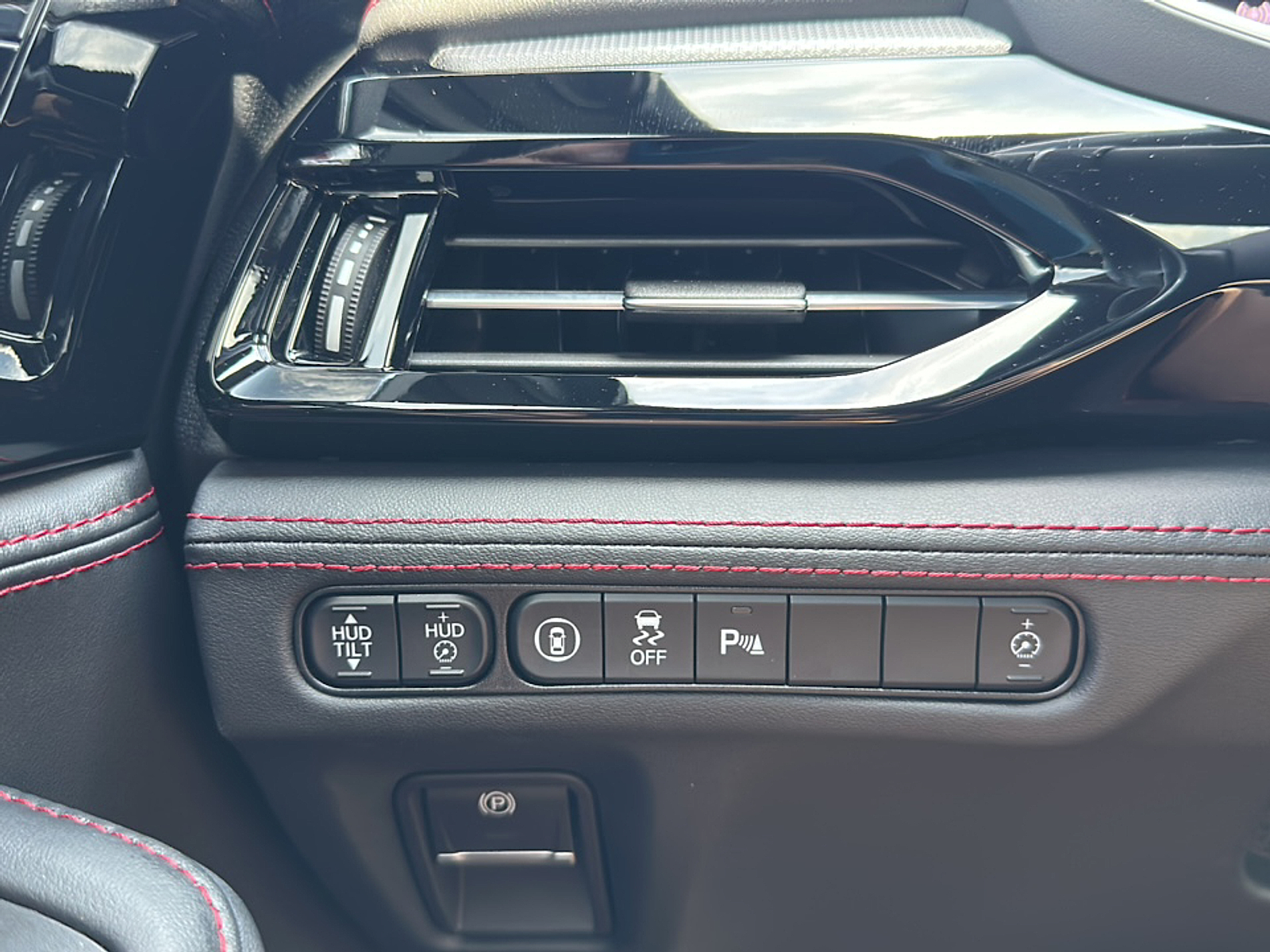 2025 Acura MDX SH-AWD A-Spec Advance photo 7