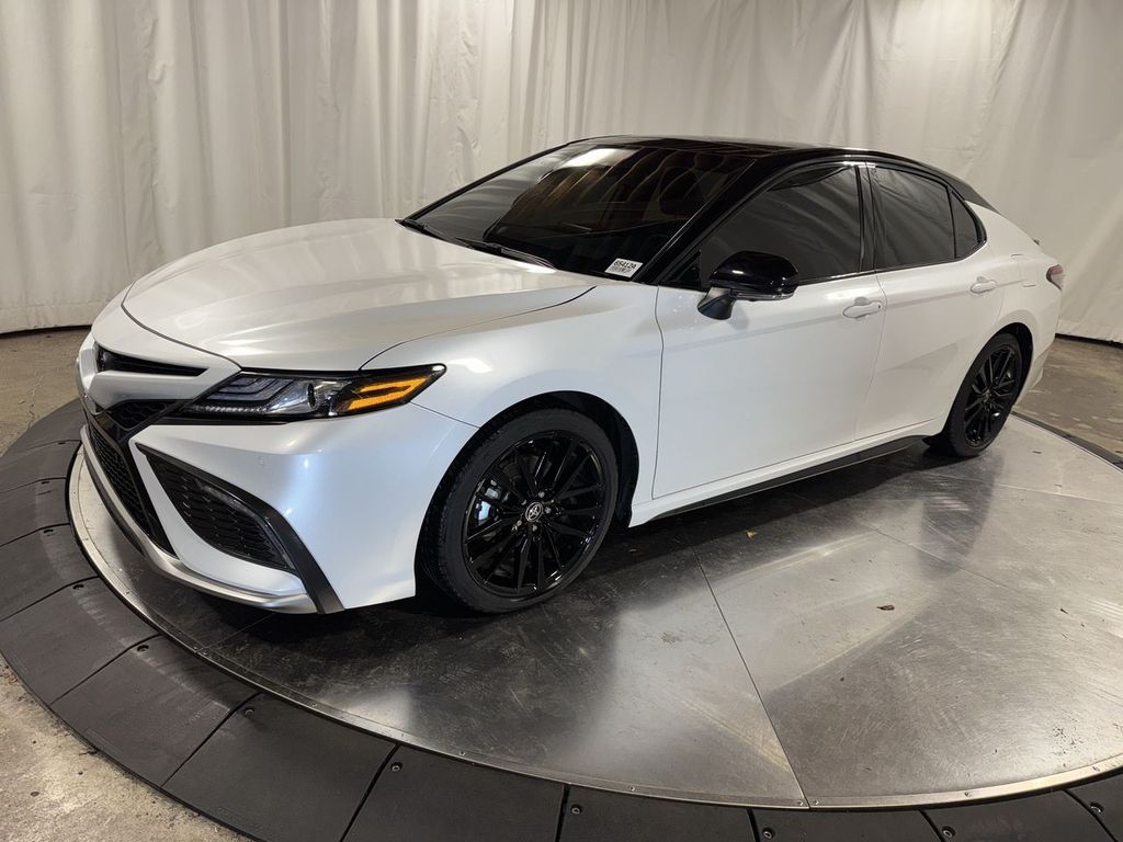2024 Toyota Camry XSE's photo
