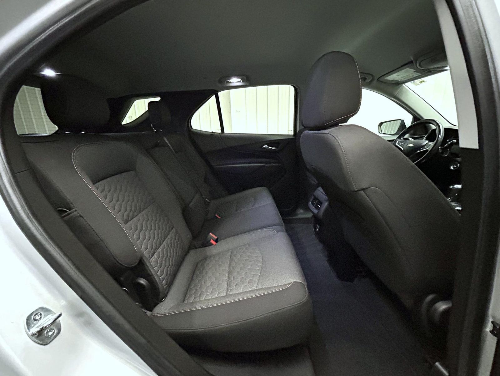 2020 Chevrolet Equinox LT photo 16
