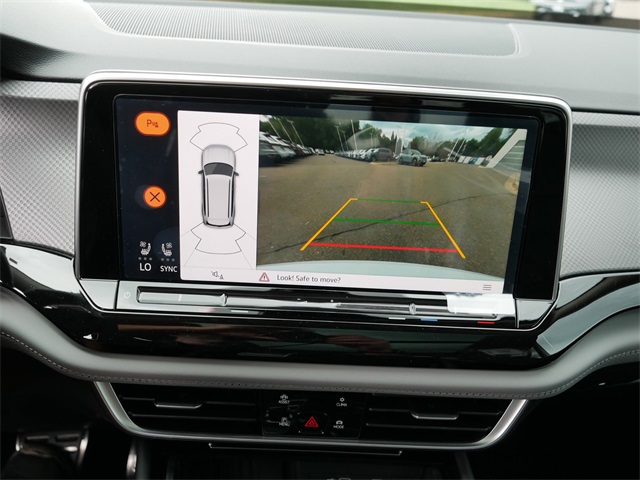 2025 Volkswagen Atlas Peak Edition SE photo 9