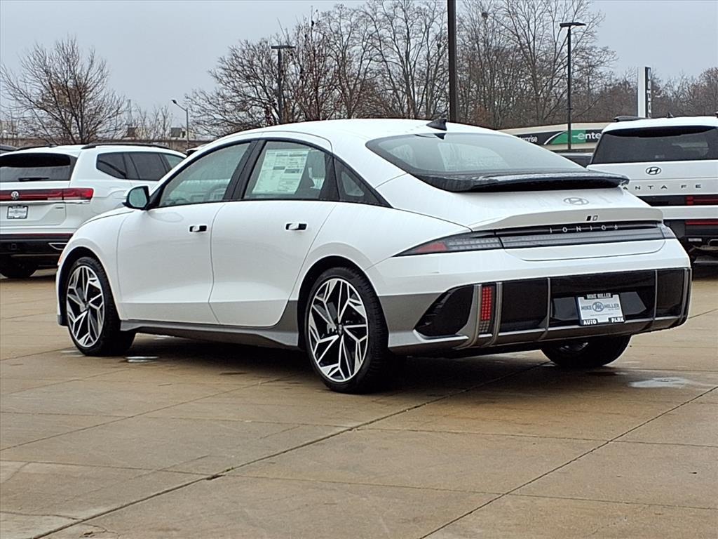 New 2025 Hyundai IONIQ 6 SEL 4D Sedan in Peoria #H117262 | Mike