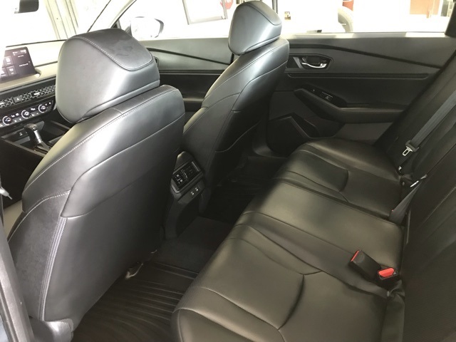 2023 Honda Accord Hybrid Touring photo 13