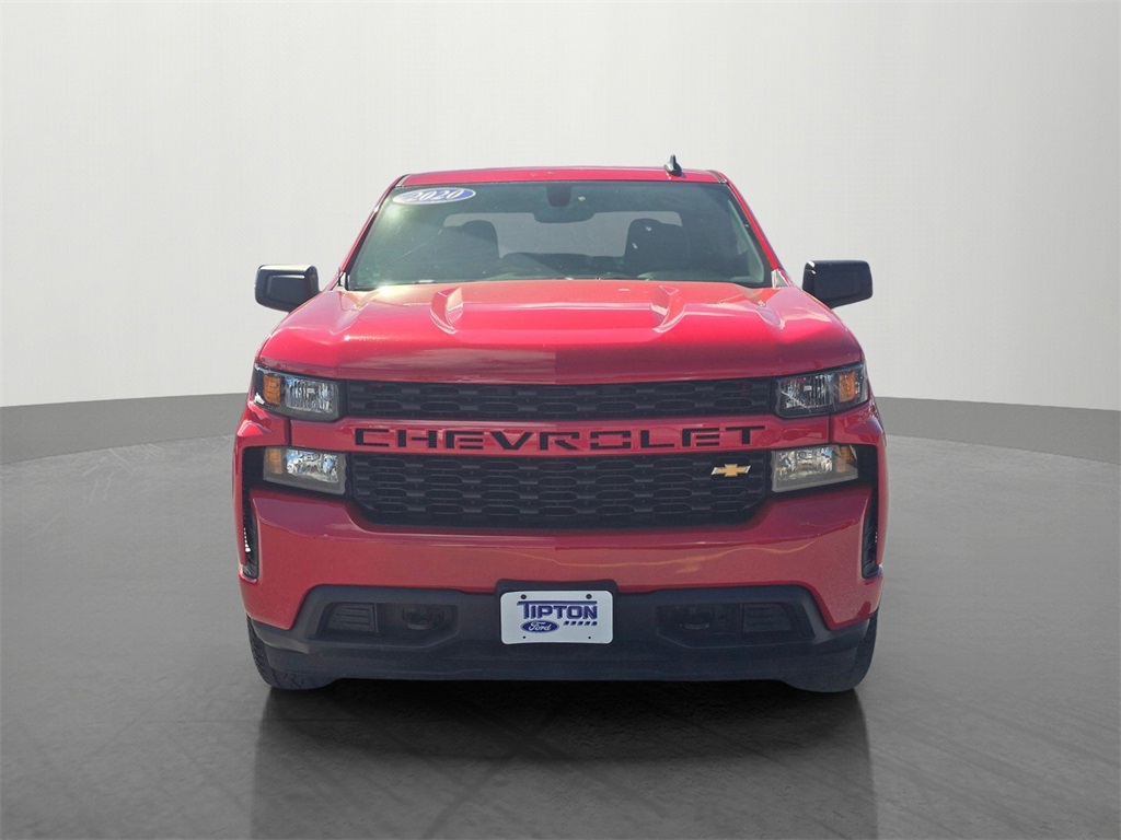 2020 Chevrolet Silverado 1500 Custom photo 2