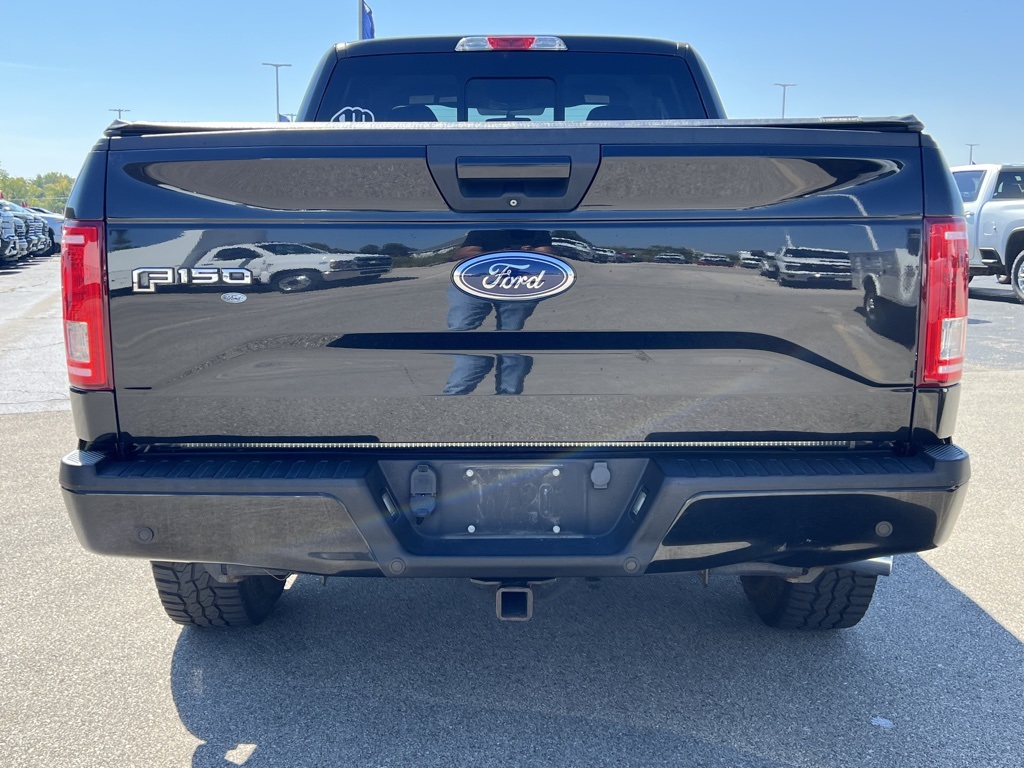 2015 Ford F-150 XLT photo 4