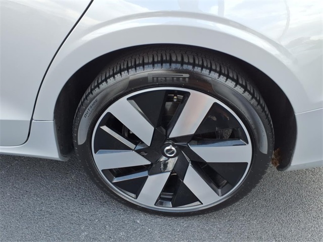 2024 Volvo S60 Recharge T8 Plus photo 5