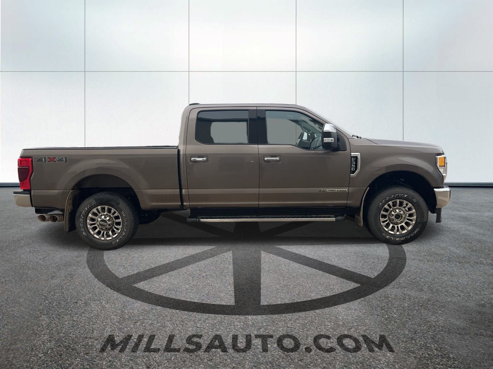 2021 Ford F-350 Lariat photo 3