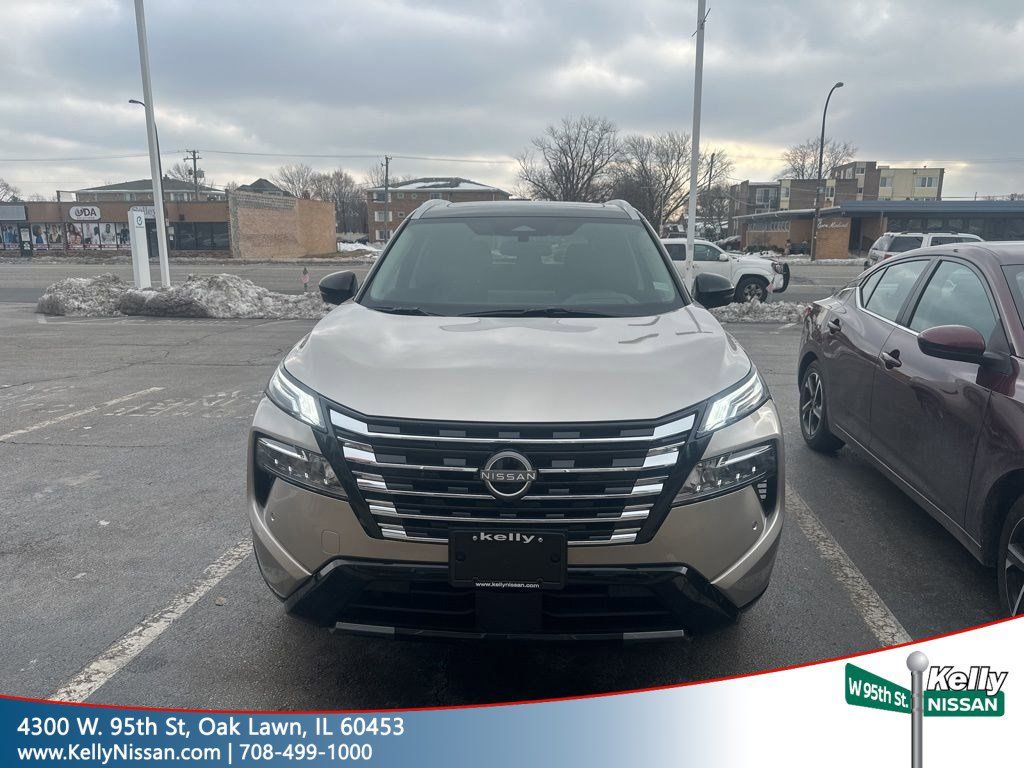 2026 Nissan Rogue Platinum's photo