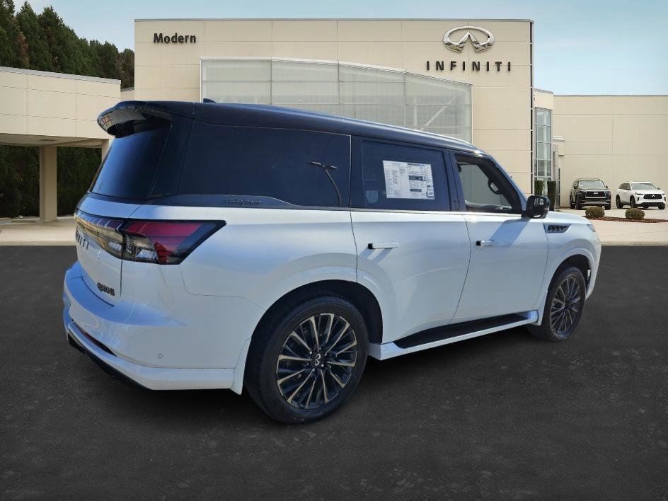 2026 Infiniti QX80 photo 3