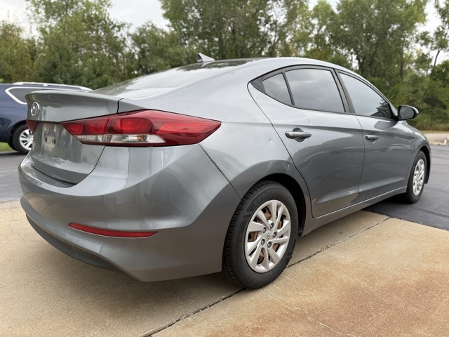 2017 Hyundai Elantra SE photo 7