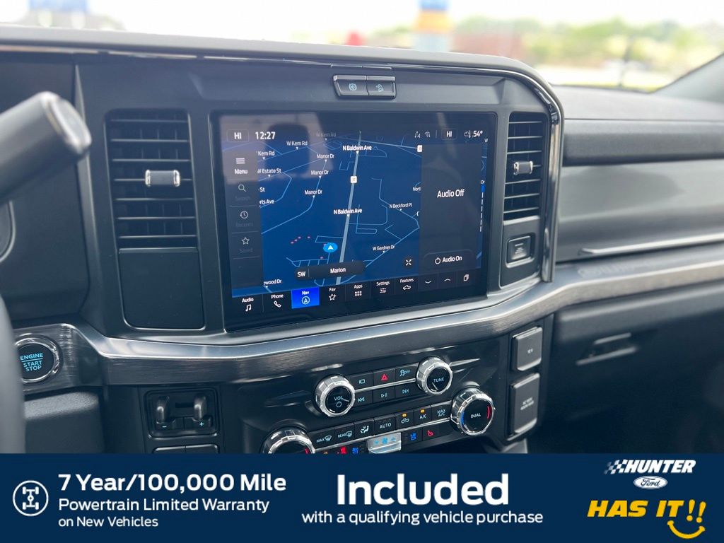 2025 Ford F-250 Lariat photo 2