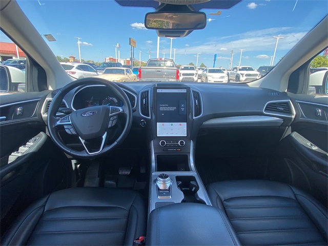 2021 Ford Edge SEL photo 17