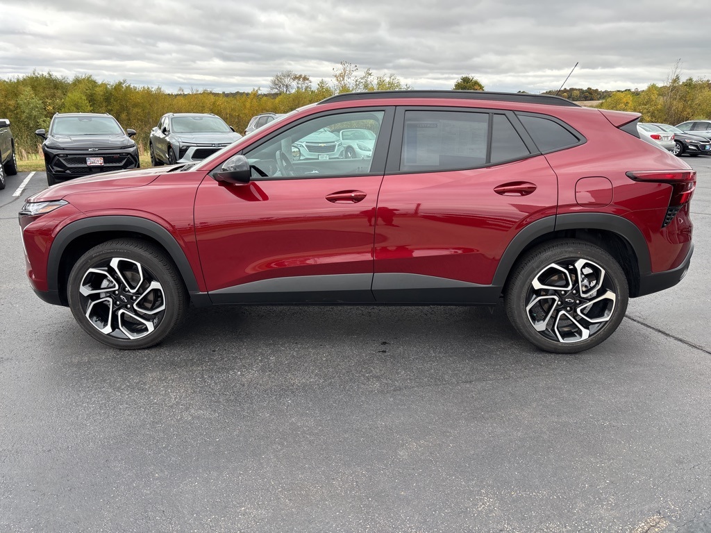 2025 Chevrolet Trax photo 4