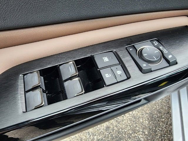 2023 Lexus ES 250 photo 23