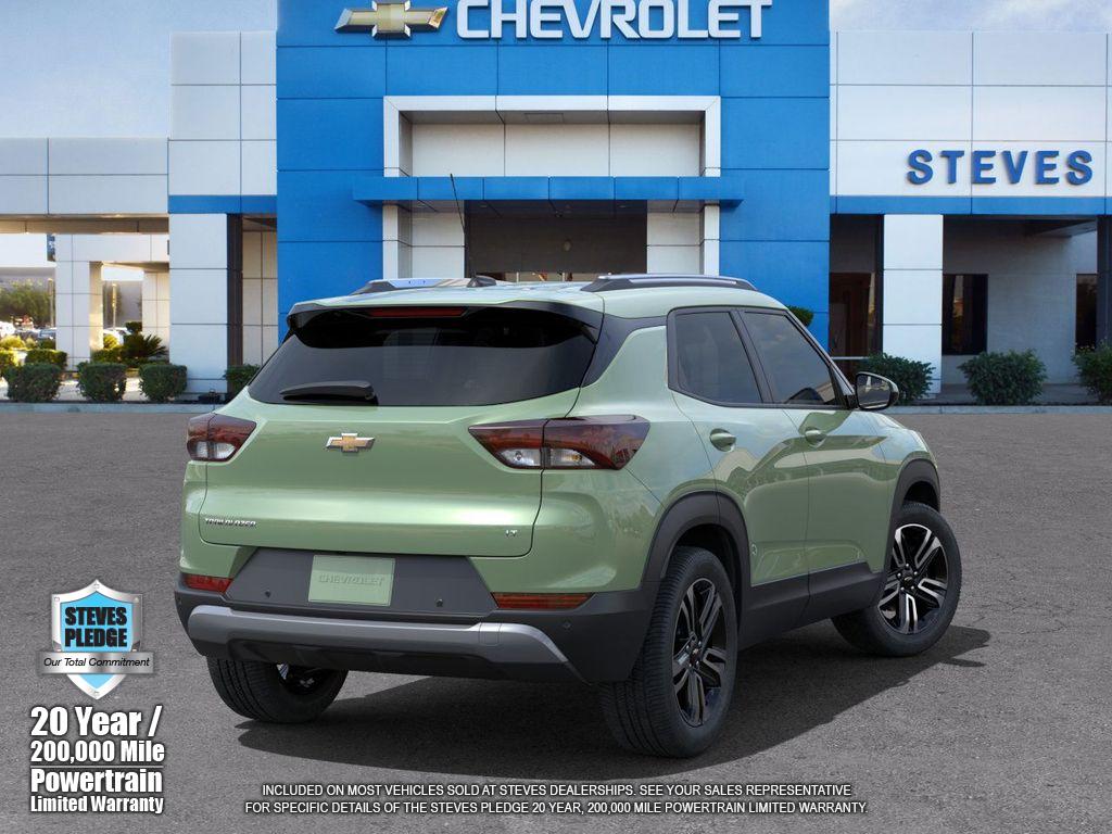 2025 Chevrolet Trailblazer LT photo 4