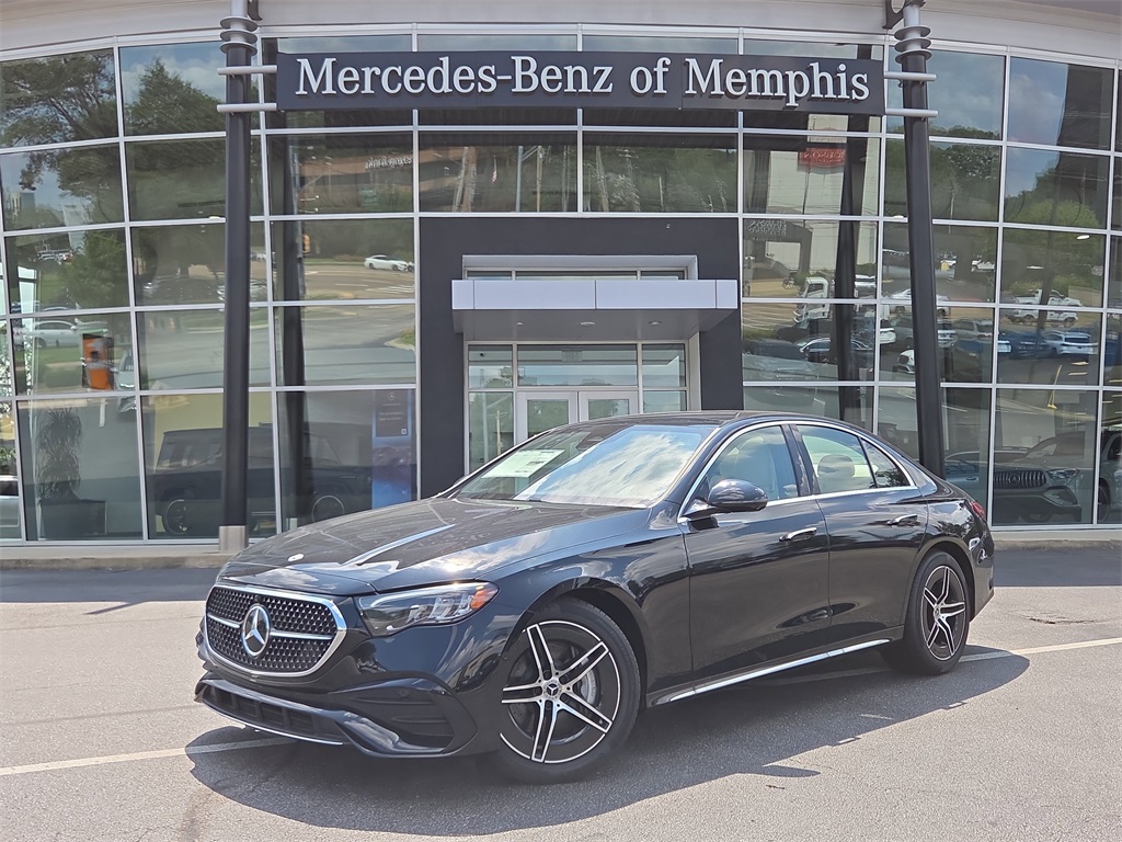 2025 Mercedes-Benz E-Class E450's photo
