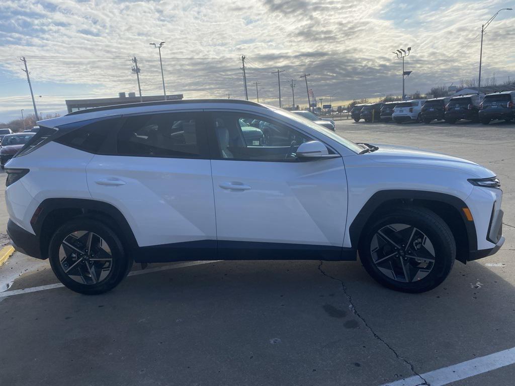 2025 Hyundai Tucson SEL Convenience photo 3