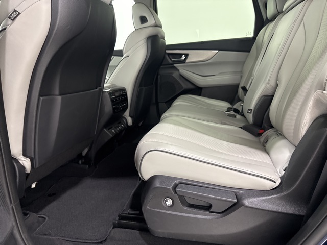 2023 Acura MDX Advance SH-AWD photo 17