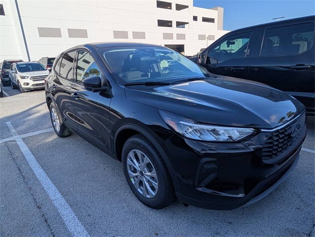 2026 Ford Escape Active photo 2