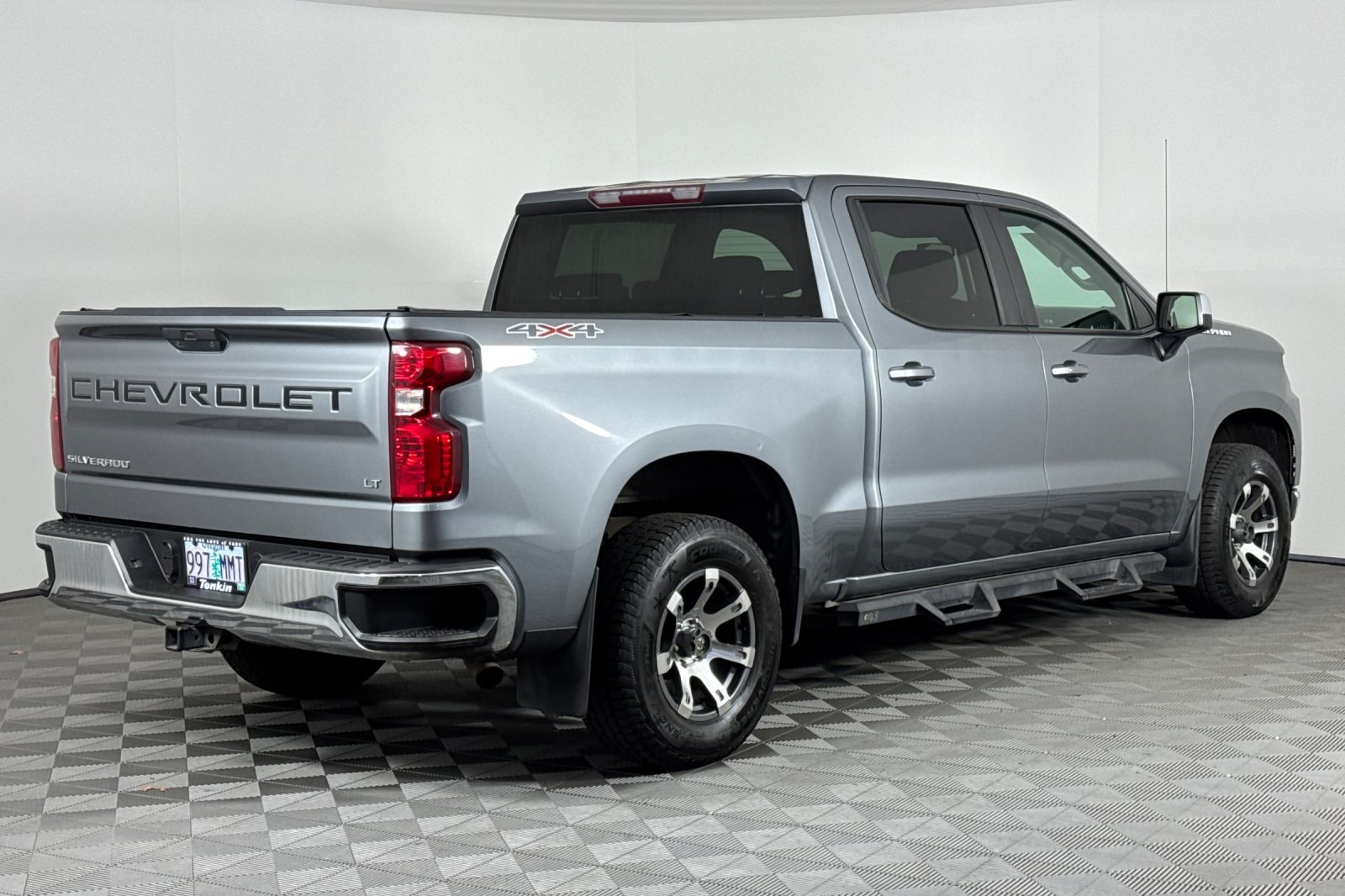 2020 Chevrolet Silverado 1500 LT photo 4