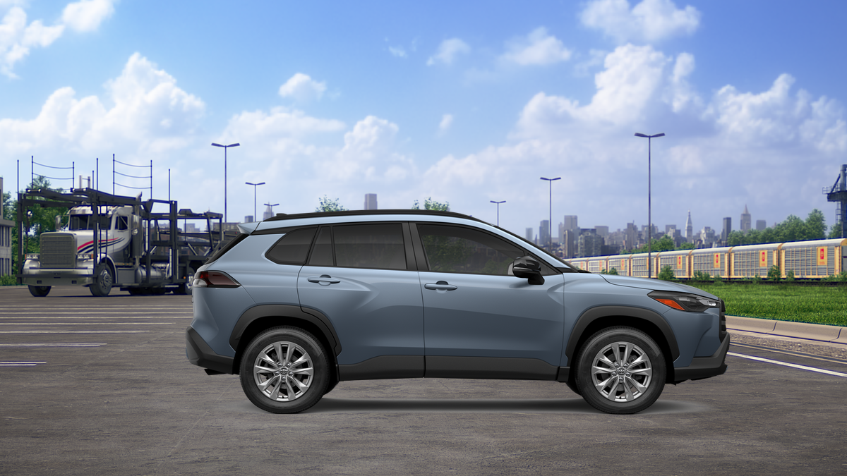 2026 Toyota Corolla Cross LE photo 8