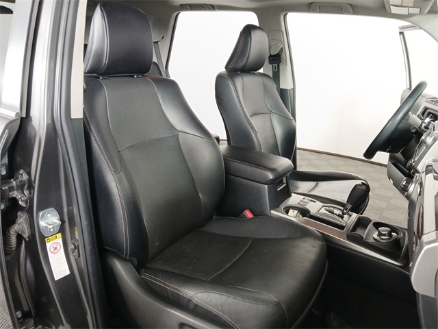 2017 Toyota 4Runner Limited photo 21
