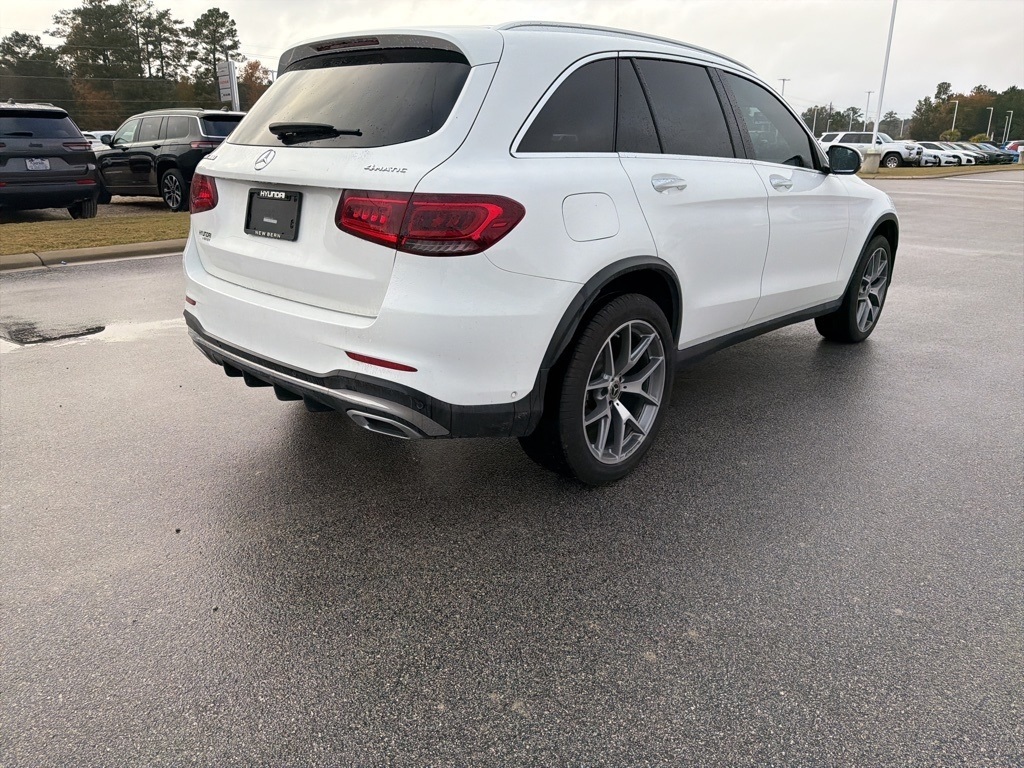2021 Mercedes Benz GLC 300 4MATIC photo 2