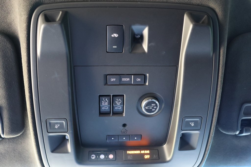2017 Cadillac Escalade ESV Platinum photo 29