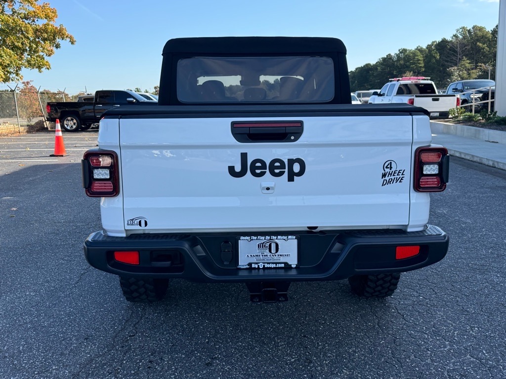 2024 Jeep Gladiator Sport photo 4
